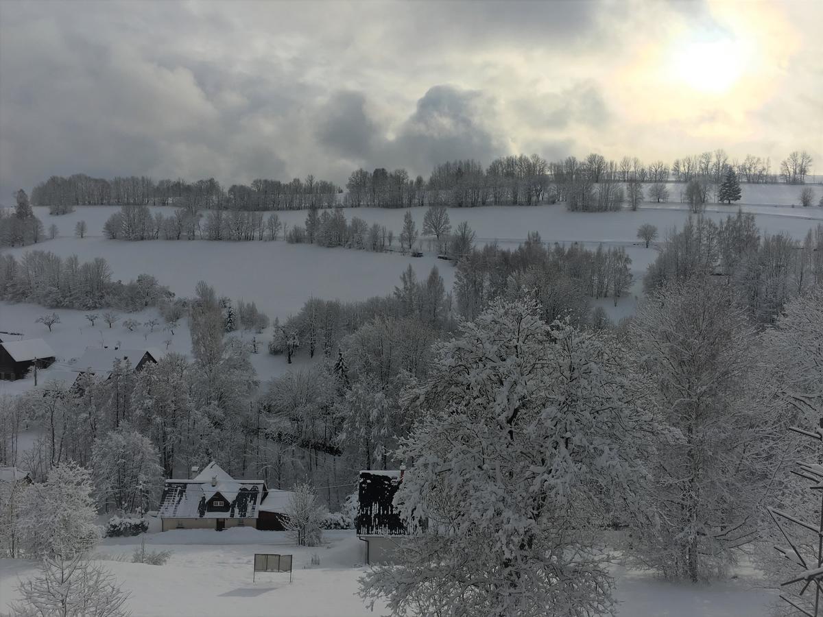 Apartman Stara Skola Vysoke nad Jizerou Luaran gambar